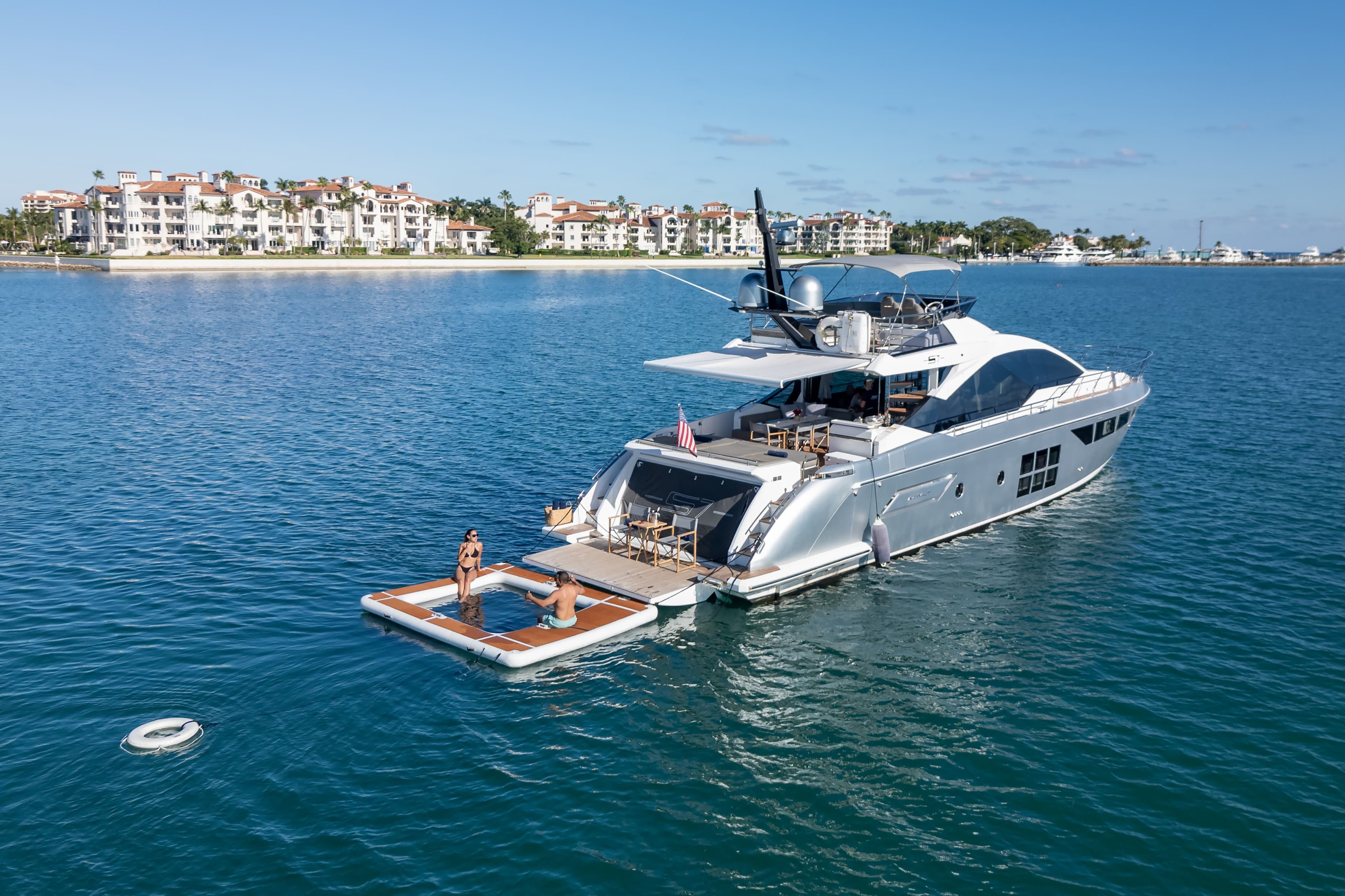 Azimut  photo 2