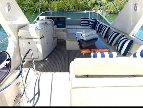 55ft Azimut Flybridge 2018 -  BLUE SEA Yacht